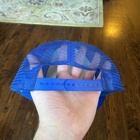 Vintage Alaska Blue and Yellow Men's Hat​​ - Picture 2 of 3